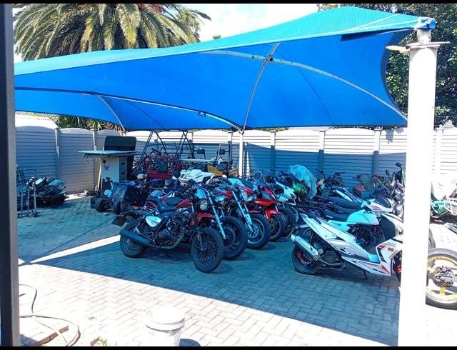 857M² BUSINESS CENTRE FOR SALE IN VANDERBIJLPARK SE 6